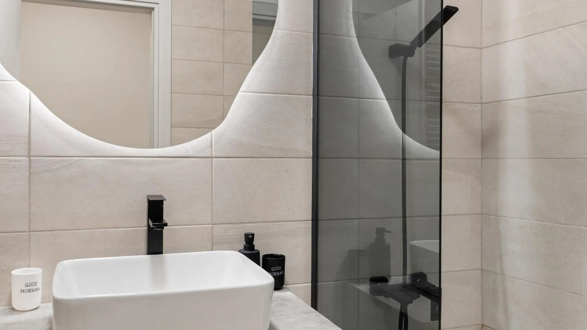 Apartment Studio In Dimri Resident Ghencea Bucharest Romania