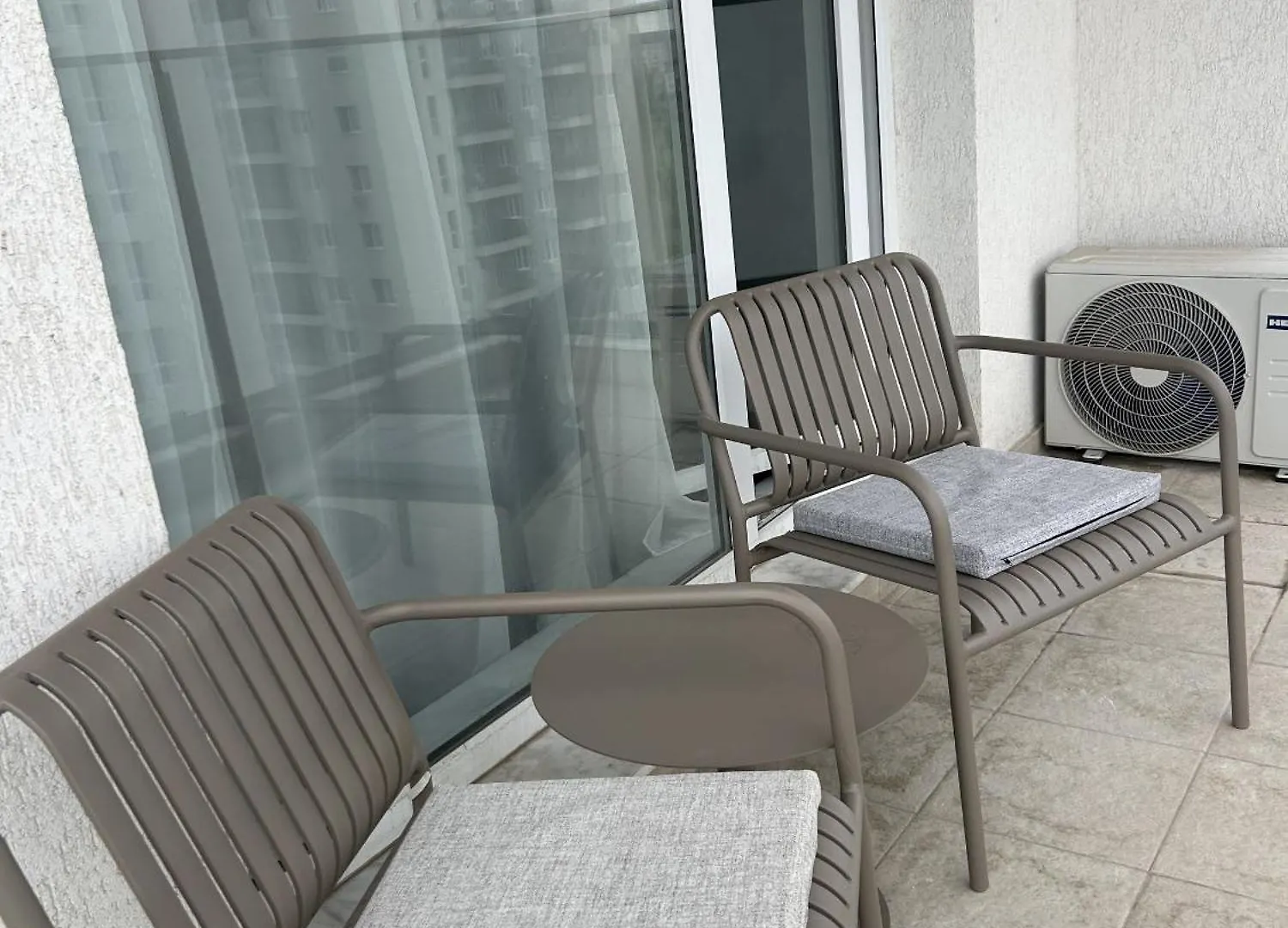 Studio In Dimri Resident Ghencea Bucharest Romania